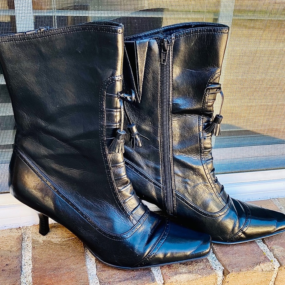 Liz Claiborne Lorraine Black Vegan Boots  8 M